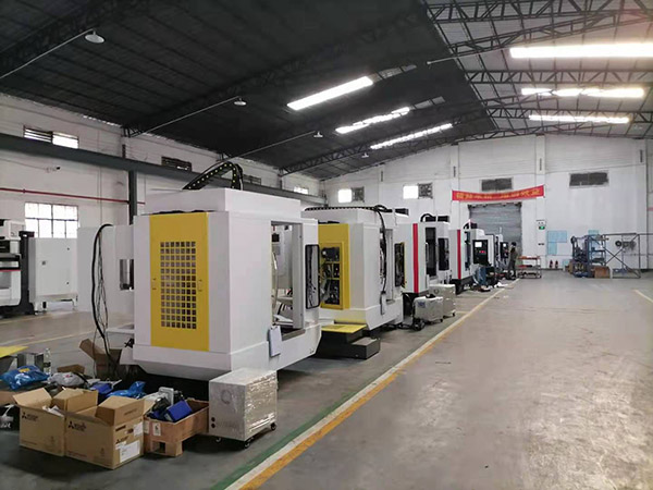 數控加工中心cnc